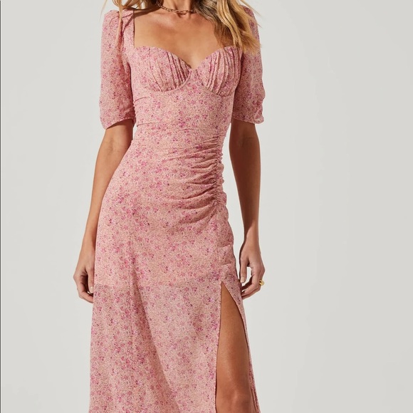 ASTR front slit milkmaid dress - Picture 4 of 4